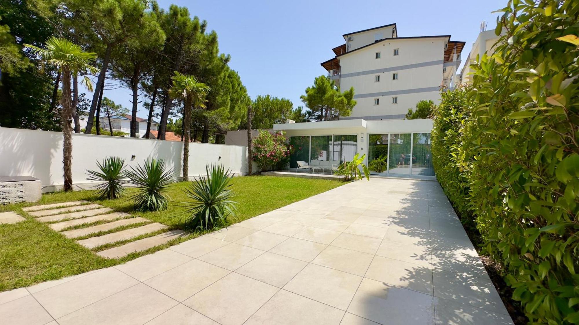 White 1 - Luxury Villa